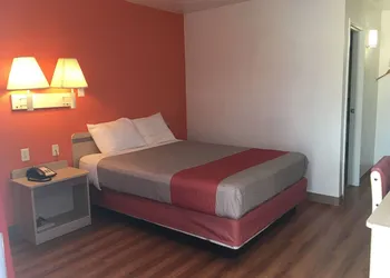 Motel 6 Lufkin, TX hotel thumbnail 7