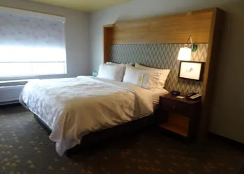Holiday Inn Jonesboro by IHG hotel thumbnail 2