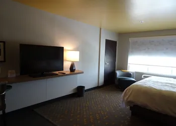 Holiday Inn Jonesboro by IHG hotel thumbnail 4