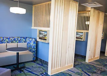 Holiday Inn Express & Suites Greenwood Mall by IHG hotel thumbnail 2