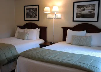 Moseley Cottage Inn & Town Motel hotel thumbnail 6