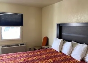 Travelodge by Wyndham Gallup hotel thumbnail 5