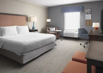 Hampton Inn & Suites Yonkers - Westchester hotel thumbnail 7
