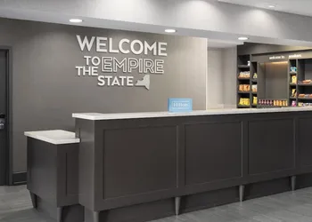 Hampton Inn & Suites Yonkers - Westchester hotel thumbnail 4