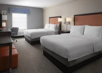 Hampton Inn & Suites Yonkers - Westchester hotel thumbnail 6
