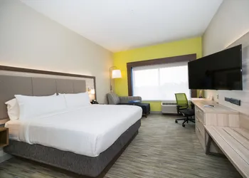 Holiday Inn Express & Suites Southaven Central - Memphis by IHG hotel thumbnail 5