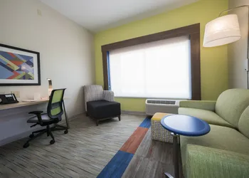 Holiday Inn Express & Suites Southaven Central - Memphis by IHG hotel thumbnail 8