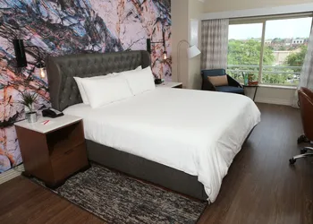 Hotel Indigo Naperville Riverwalk by IHG hotel thumbnail 2