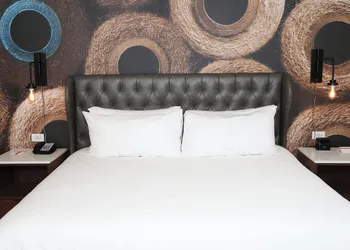Hotel Indigo Naperville Riverwalk by IHG hotel thumbnail 5