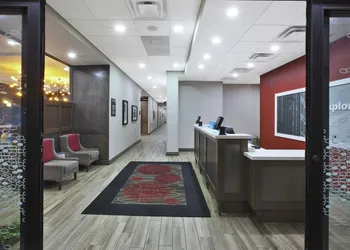Hampton Inn by Hilton Detroit Dearborn hotel thumbnail 3