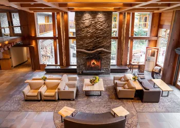 Moose Hotel And Suites hotel thumbnail 4