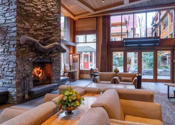 Moose Hotel And Suites hotel thumbnail 7