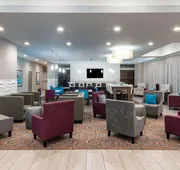 La Quinta Inn & Suites by Wyndham Forsyth hotel detail image 3
