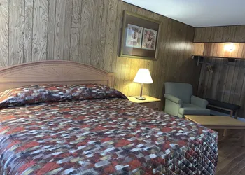 Greenview Motel and RV Park hotel thumbnail 6