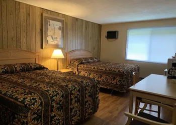 Greenview Motel and RV Park hotel thumbnail 7