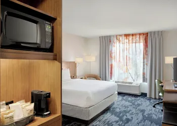 Fairfield Inn & Suites Cincinnati Uptown/University Area hotel thumbnail 5