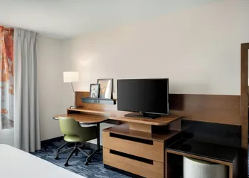Fairfield Inn & Suites Cincinnati Uptown/University Area hotel thumbnail 8