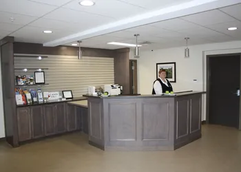 Crossroads Inn & Suites hotel thumbnail 3