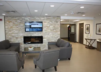 Crossroads Inn & Suites hotel thumbnail 5