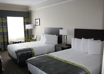 Crossroads Inn & Suites hotel thumbnail 6