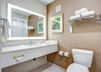 Fairfield Inn & Suites Springfield Holyoke hotel thumbnail 5