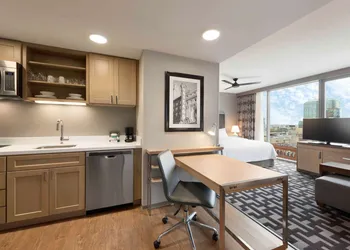 Homewood Suites by Hilton Chicago West Loop Fulton Mkt Area hotel thumbnail 6