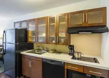 Candlewood Suites Pensacola - University Area by IHG hotel thumbnail 2