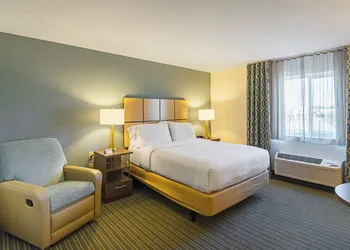 Candlewood Suites Pensacola - University Area by IHG hotel thumbnail 5