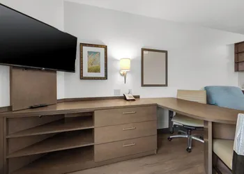 Candlewood Suites Pensacola - University Area by IHG hotel thumbnail 6