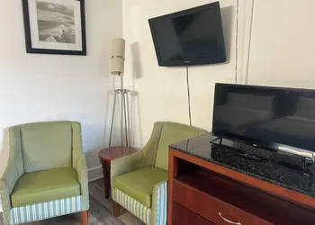 Travel Inn hotel thumbnail 6