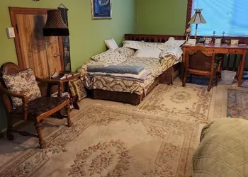 Scott Creek Farm hotel thumbnail 5