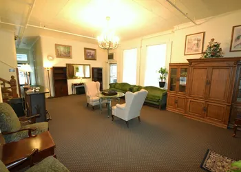 Perfect Stay Inn & Suites hotel thumbnail 2