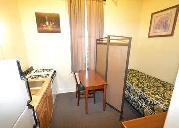 Perfect Stay Inn & Suites hotel thumbnail 5