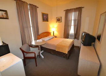 Perfect Stay Inn & Suites hotel thumbnail 8
