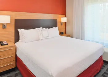 TownePlace Suites by Marriott Laplace hotel thumbnail 8