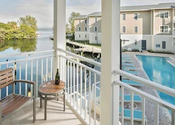 Waterline Villas & Marina, Autograph Collection hotel thumbnail 8