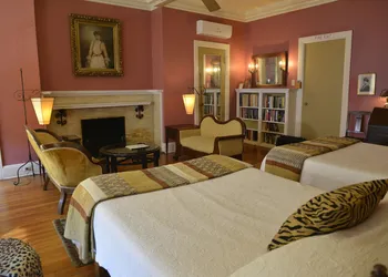 Tabard Inn hotel thumbnail 6