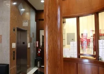Phoenix Hotel hotel thumbnail 2