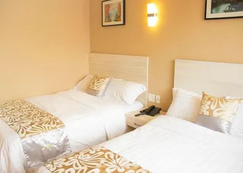 Phoenix Hotel hotel thumbnail 4