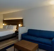 Holiday Inn Express & Suites McKinney - Frisco East by IHG hotel detail image 7