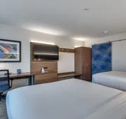 Holiday Inn Express & Suites Dallas North - Addison by IHG hotel detail image 7