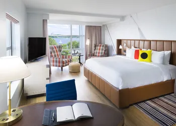 Hotel Indigo Old Town Alexandria by IHG hotel thumbnail 7