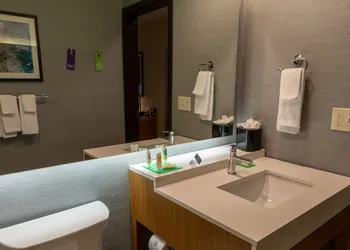 Hyatt Place West Des Moines Jordan Creek hotel thumbnail 7