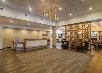 Hampton Inn Chicago North-Loyola Station hotel thumbnail 7