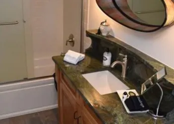 Inn at Evergreen hotel thumbnail 3
