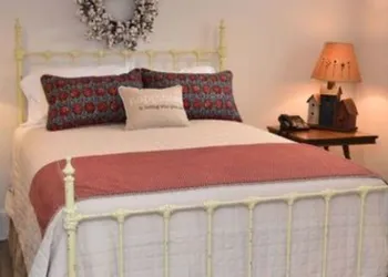 Inn at Evergreen hotel thumbnail 8