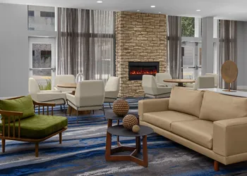 Fairfield Inn & Suites Savannah Downtown/Historic District hotel thumbnail 3