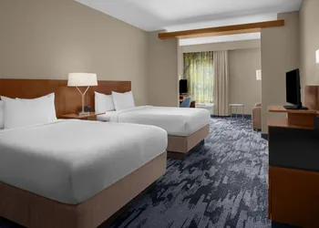 Fairfield Inn & Suites Savannah Downtown/Historic District hotel thumbnail 7