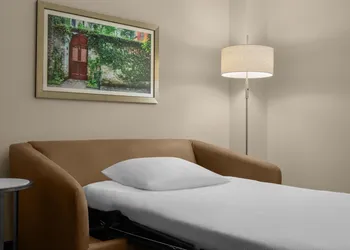 Fairfield Inn & Suites Savannah Downtown/Historic District hotel thumbnail 8
