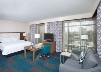 Hampton Inn & Suites LAX El Segundo hotel thumbnail 5